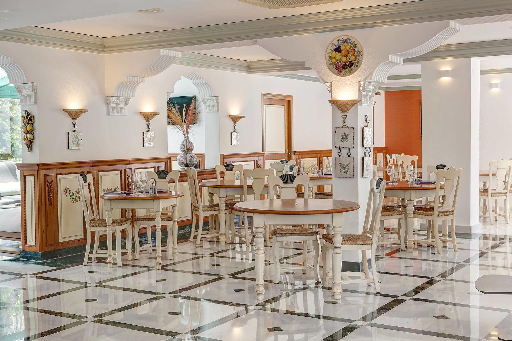Hotel Rosa Dénia Exterior foto